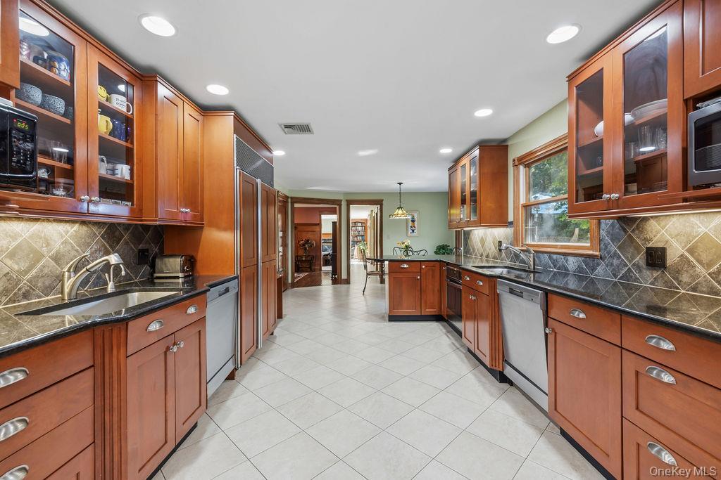Single Family Rockingham Road Rockland County, NY 10977, MLS-1050462-21