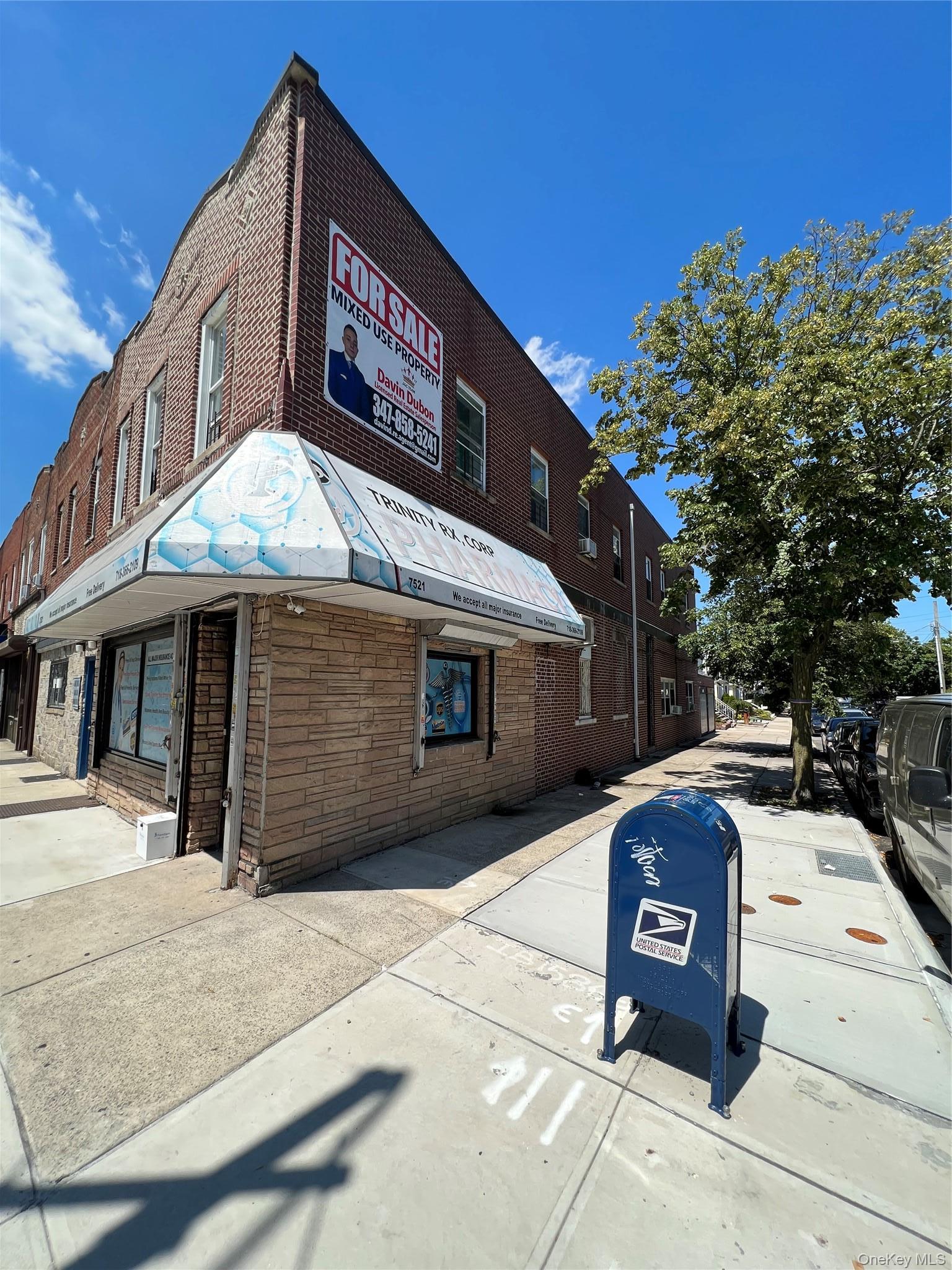 Single Family Myrtle Avenue  Queens, NY 11385, MLS-1050468-2