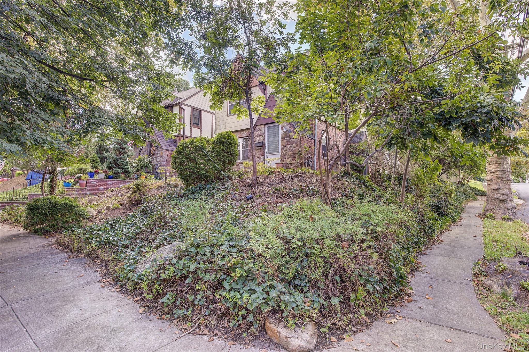 Single Family 245th Street Queens, NY 11362, MLS-1050475-6