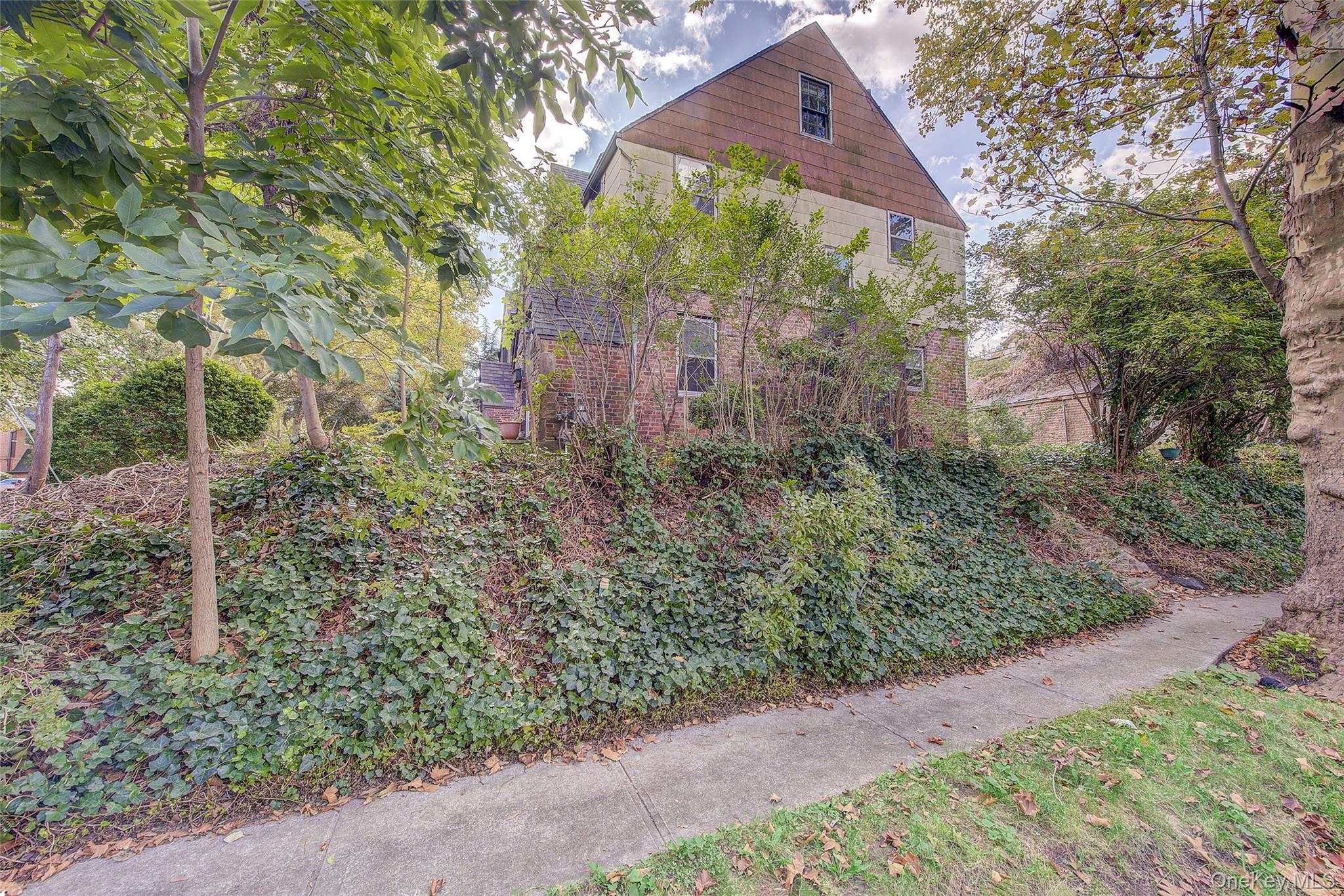 Single Family 245th Street Queens, NY 11362, MLS-1050475-7