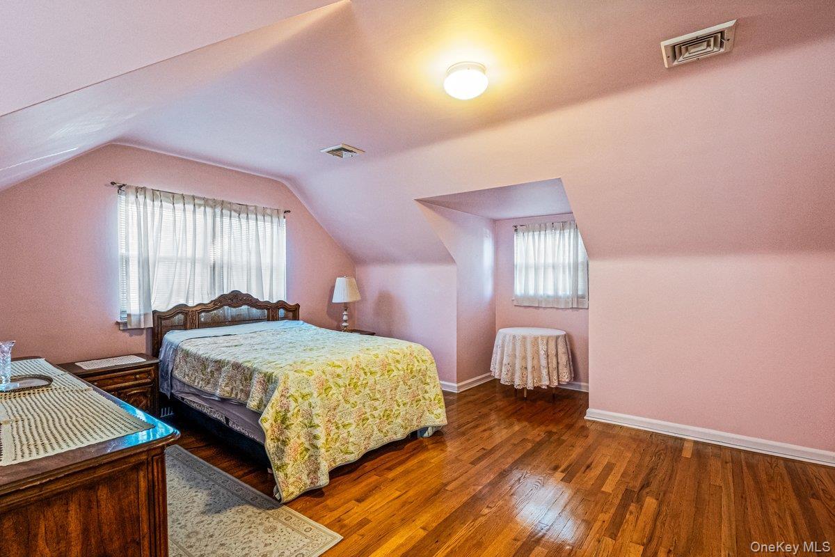 Single Family 156th Street Queens, NY 11357, MLS-1050486-11