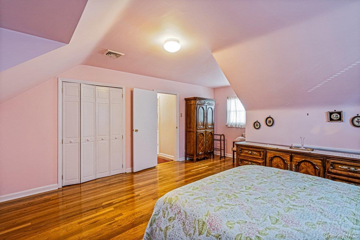Single Family 156th Street Queens, NY 11357, MLS-1050486-13