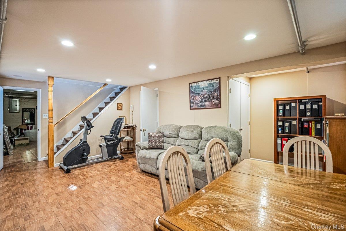 Single Family 156th Street Queens, NY 11357, MLS-1050486-21