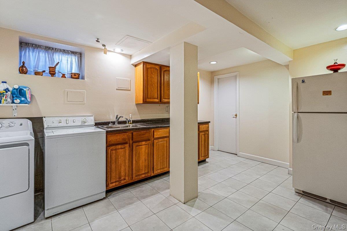 Single Family 156th Street Queens, NY 11357, MLS-1050486-22