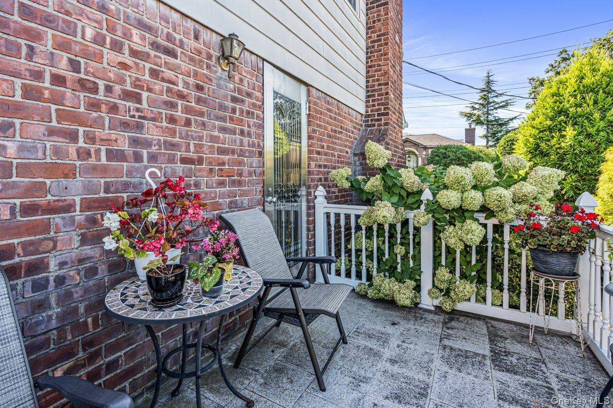 Single Family 156th Street Queens, NY 11357, MLS-1050486-24