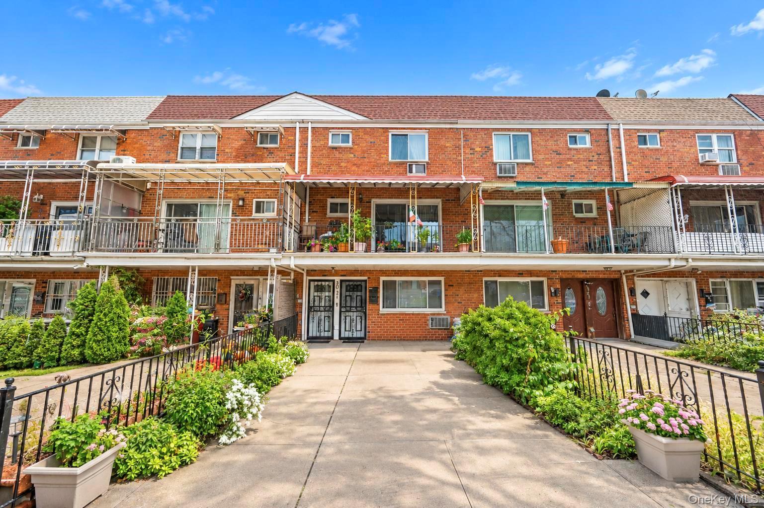 Single Family 60th Street Queens, NY 11377, MLS-1050503-2