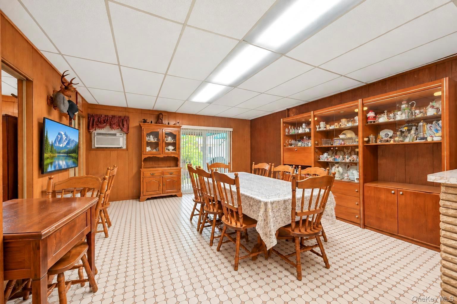 Single Family 60th Street Queens, NY 11377, MLS-1050503-21