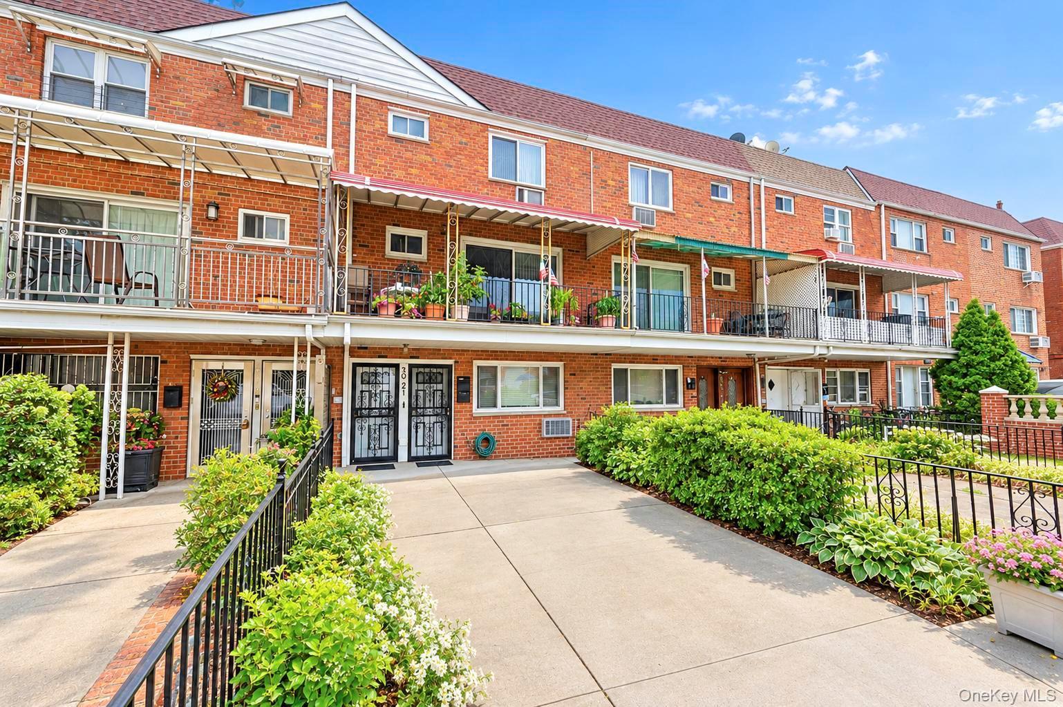 Single Family 60th Street Queens, NY 11377, MLS-1050503-3
