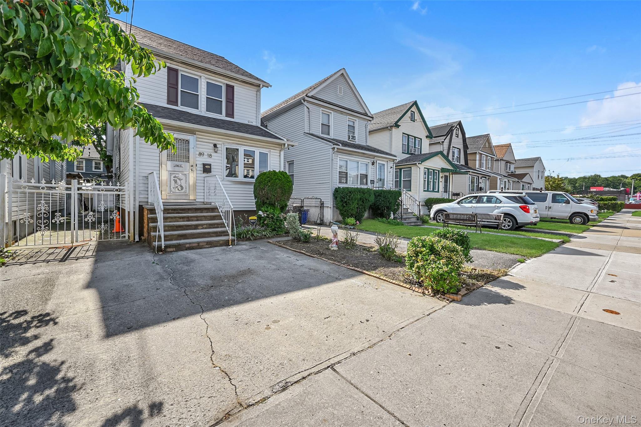 Single Family 220th Street  Queens, NY 11427, MLS-1050519-16