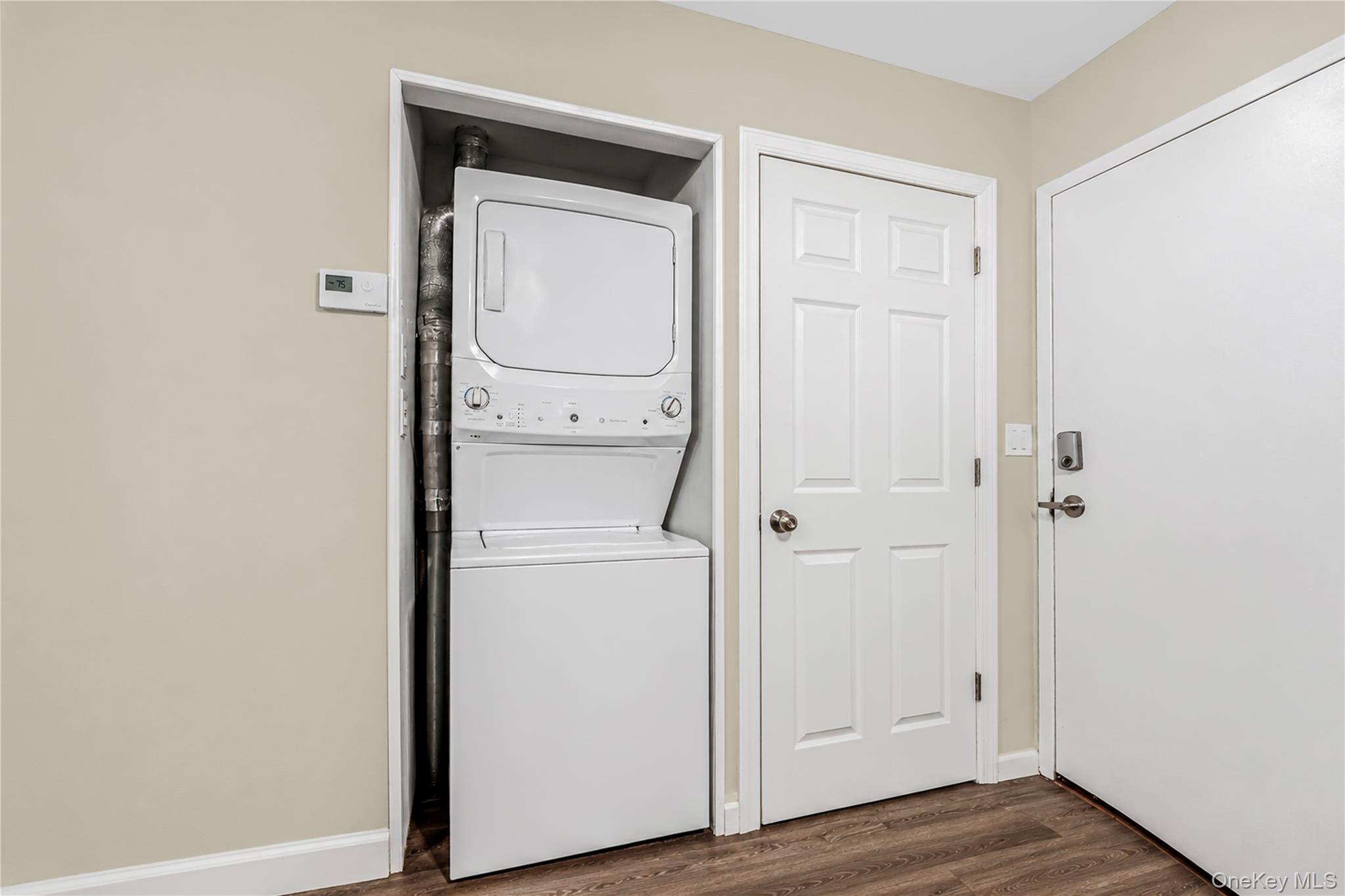 Single Family Locust Street Westchester County, NY 10552, MLS-1050524-11