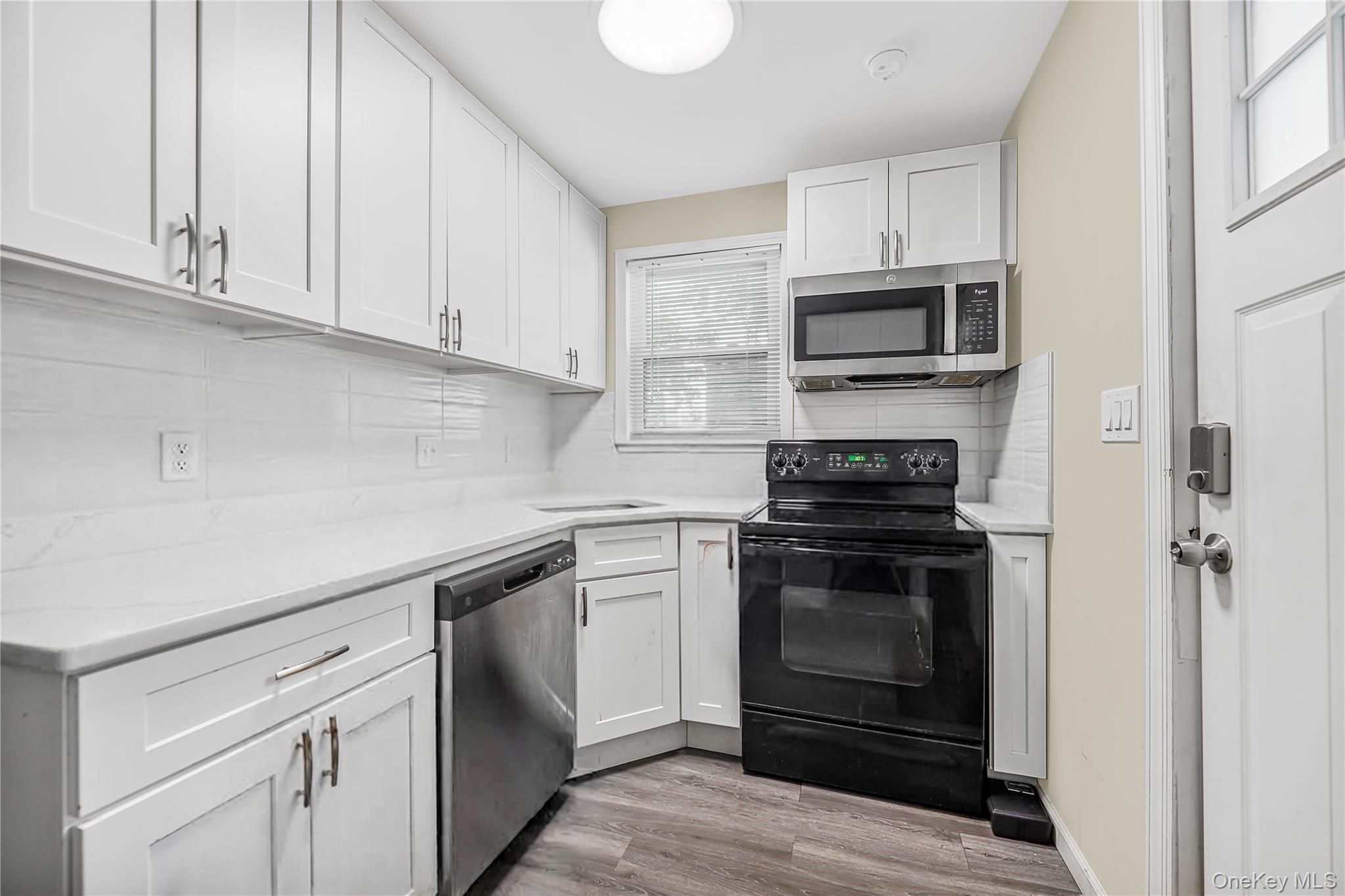 Single Family Locust Street Westchester County, NY 10552, MLS-1050524-18