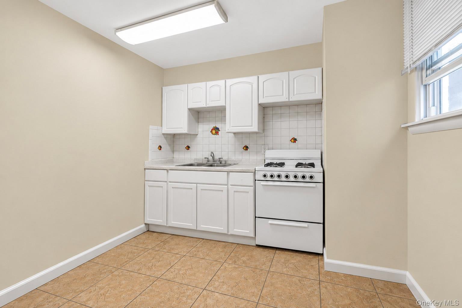 Single Family Locust Street Westchester County, NY 10552, MLS-1050524-23
