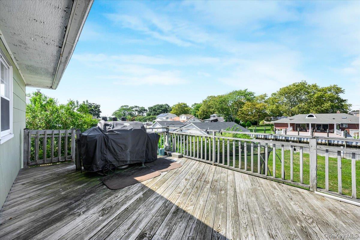 Single Family Central Avenue Suffolk County, NY 11701, MLS-1050526-27