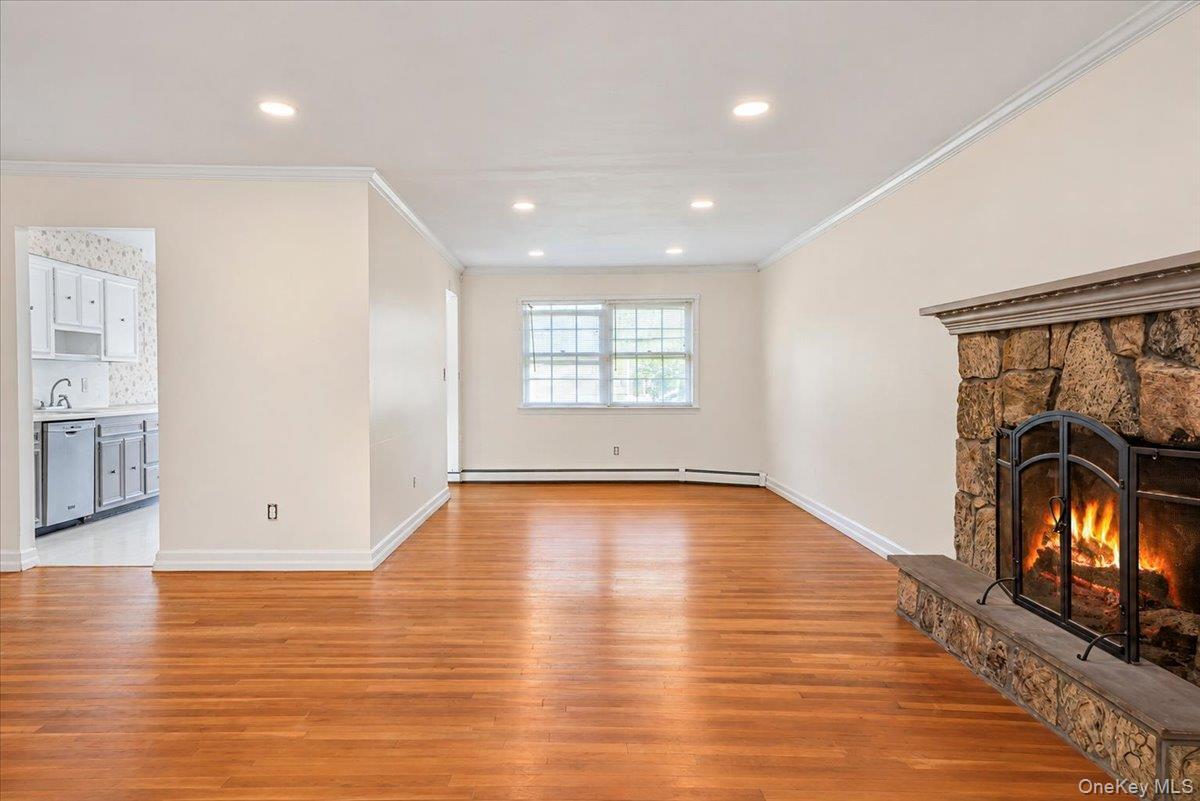 Single Family Central Avenue Suffolk County, NY 11701, MLS-1050526-6