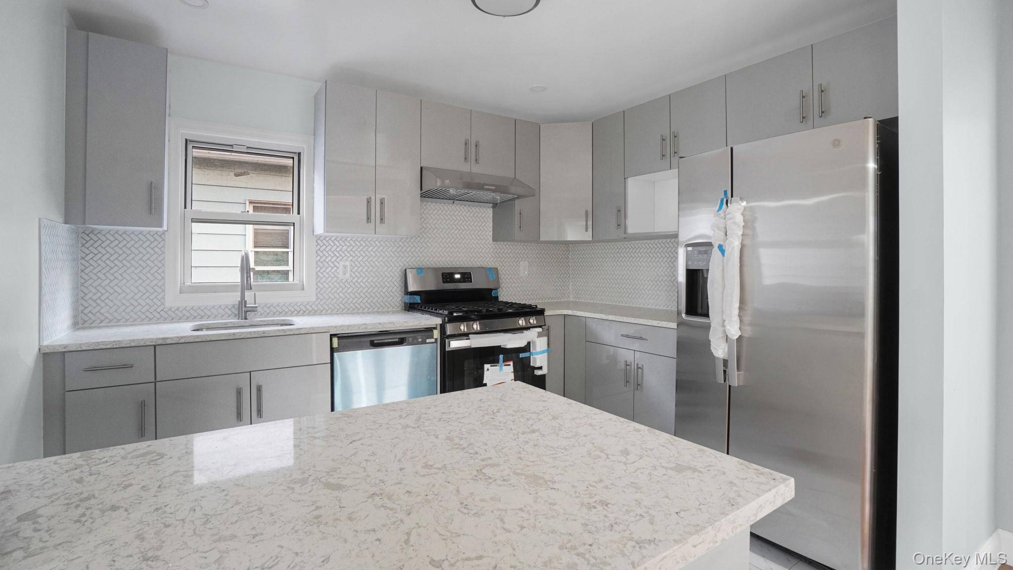 Single Family 135th Place  Queens, NY 11420, MLS-1050530-34