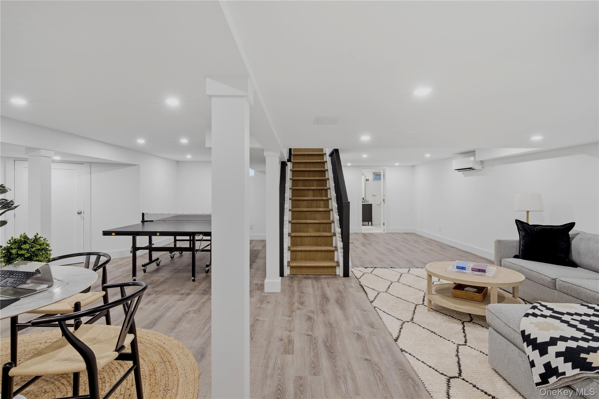 Single Family Surrey Court  Suffolk County, NY 11937, MLS-1050540-17