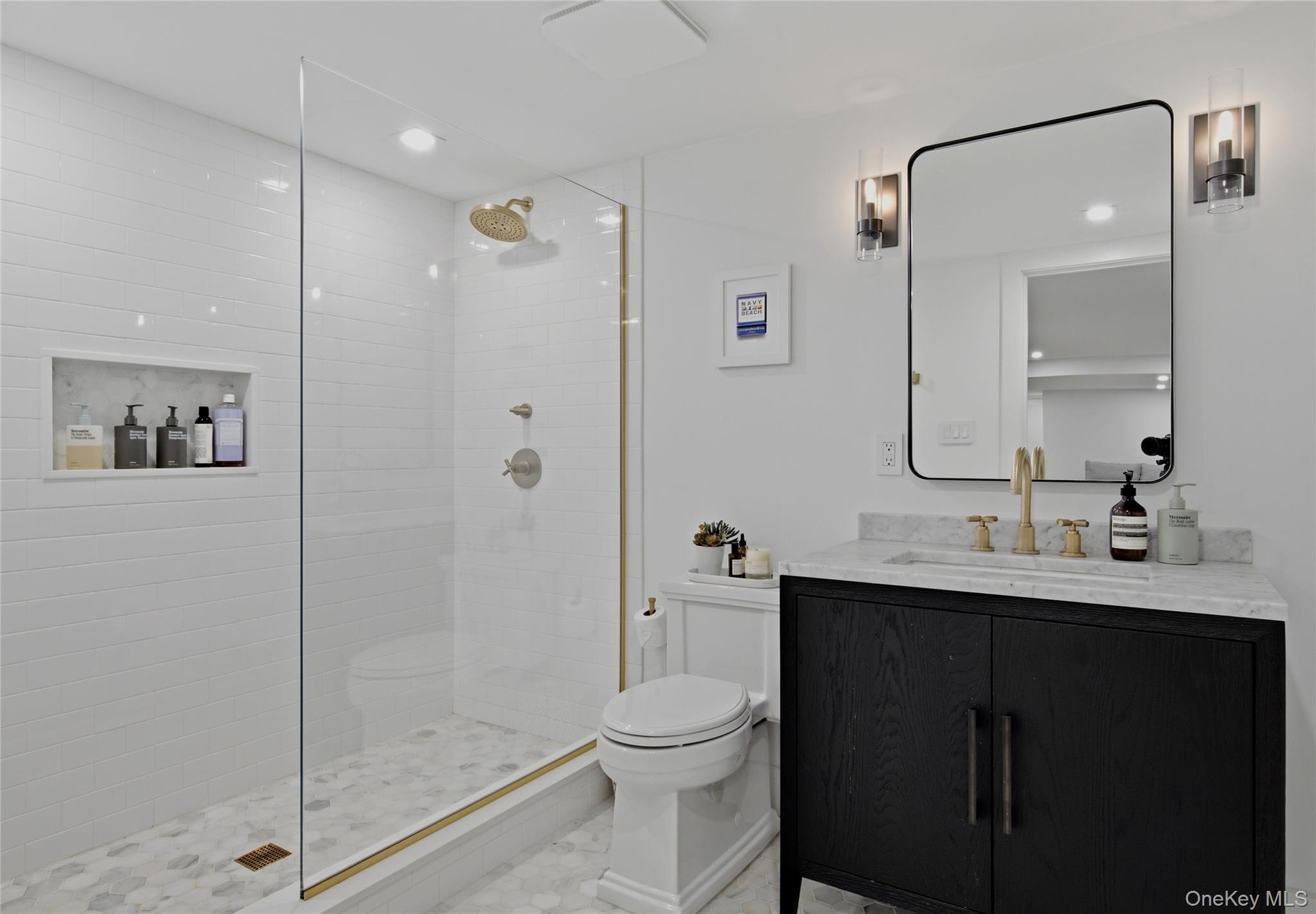 Single Family Surrey Court  Suffolk County, NY 11937, MLS-1050540-22