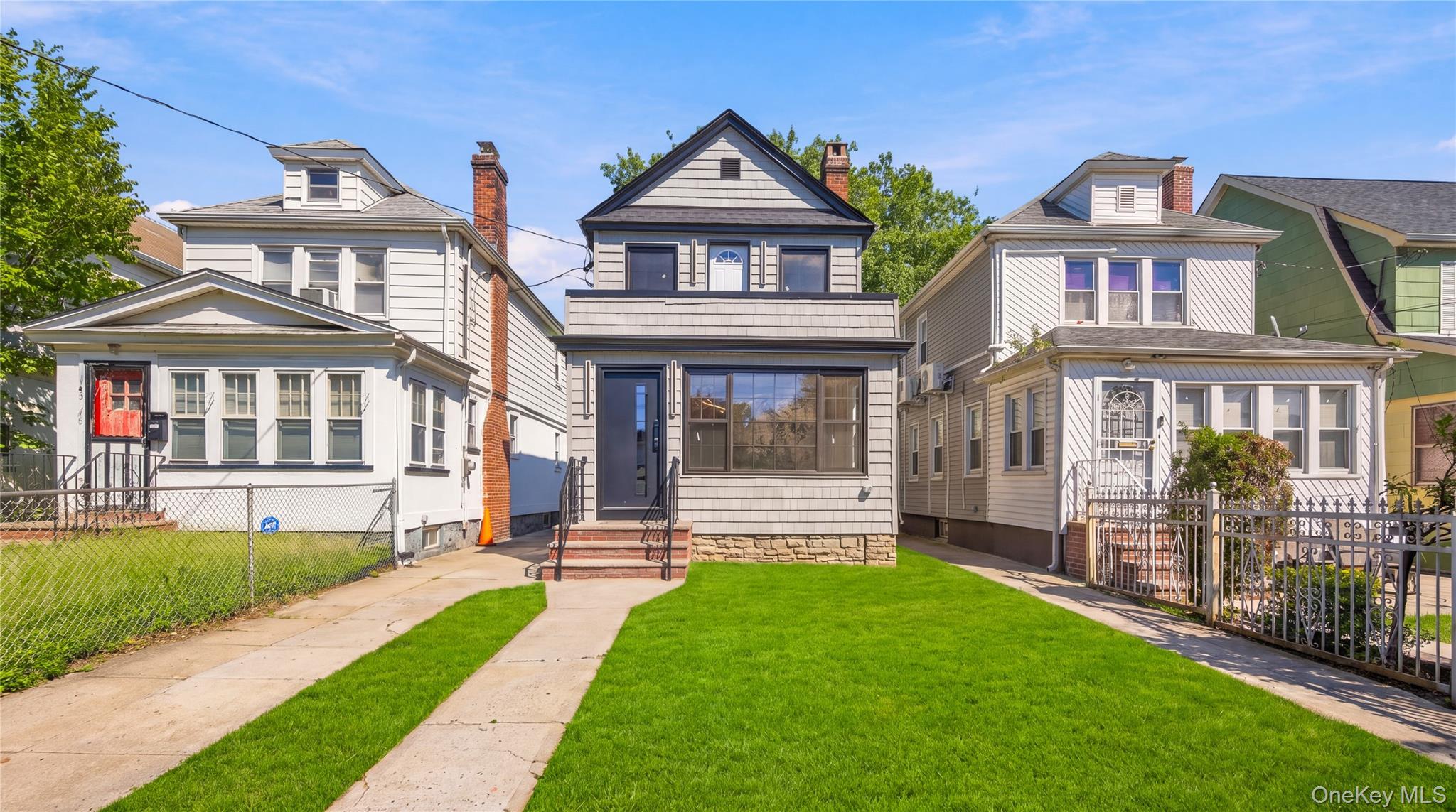 Single Family 189th Street  Queens, NY 11412, MLS-1050545-11