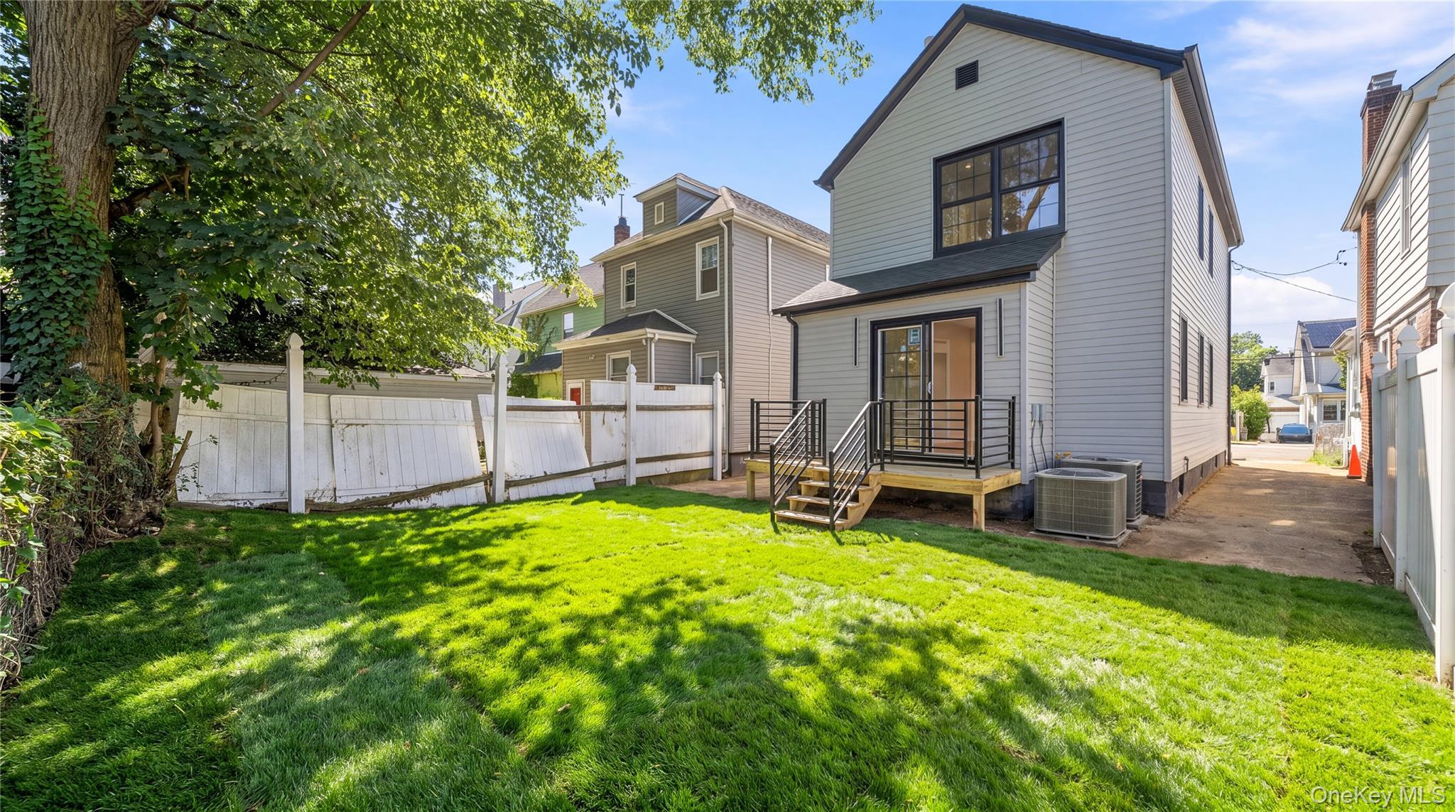 Single Family 189th Street  Queens, NY 11412, MLS-1050545-2