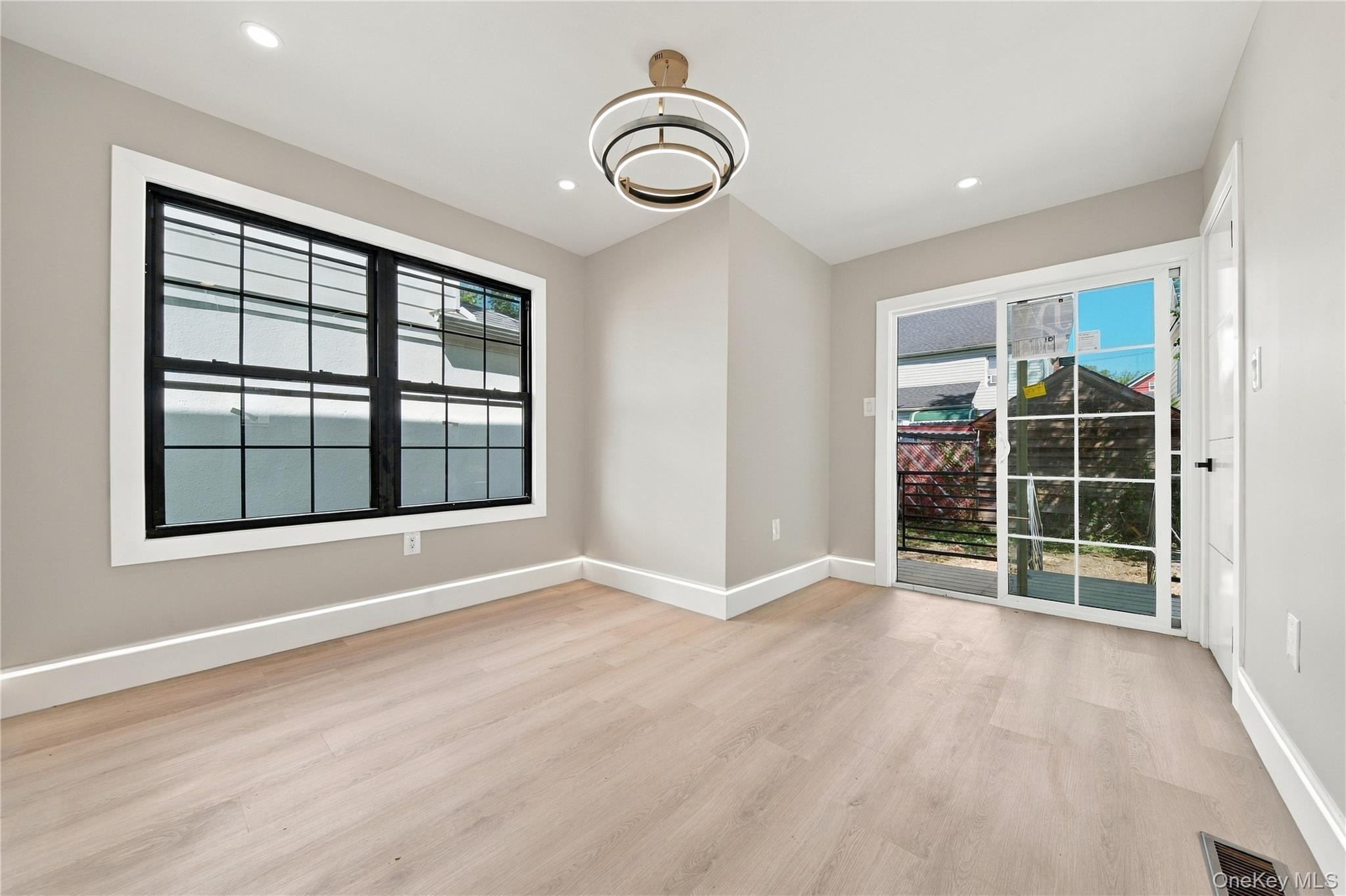 Single Family 189th Street  Queens, NY 11412, MLS-1050545-22