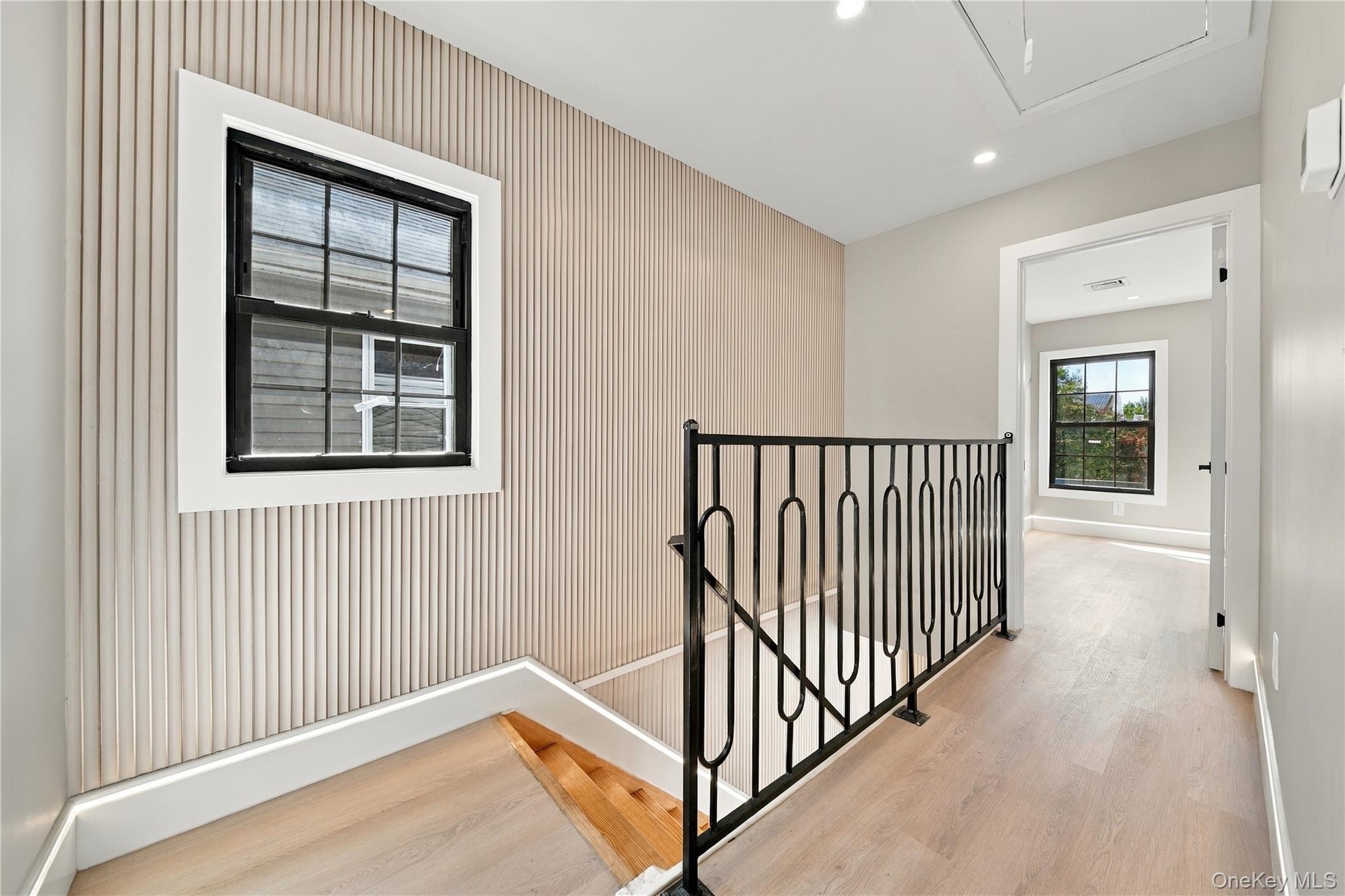 Single Family 189th Street  Queens, NY 11412, MLS-1050545-25