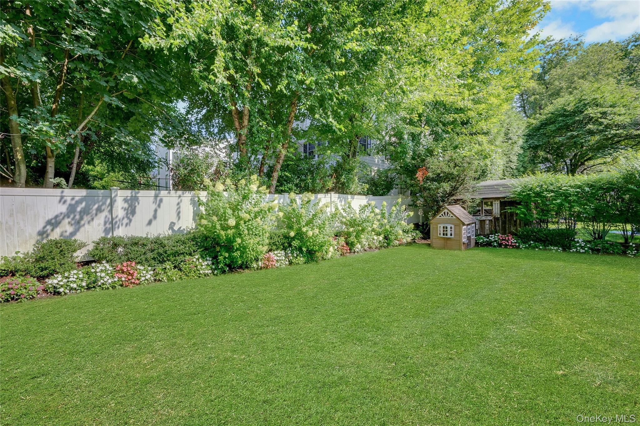 Single Family Holly Place  Westchester County, NY 10538, MLS-1050551-42