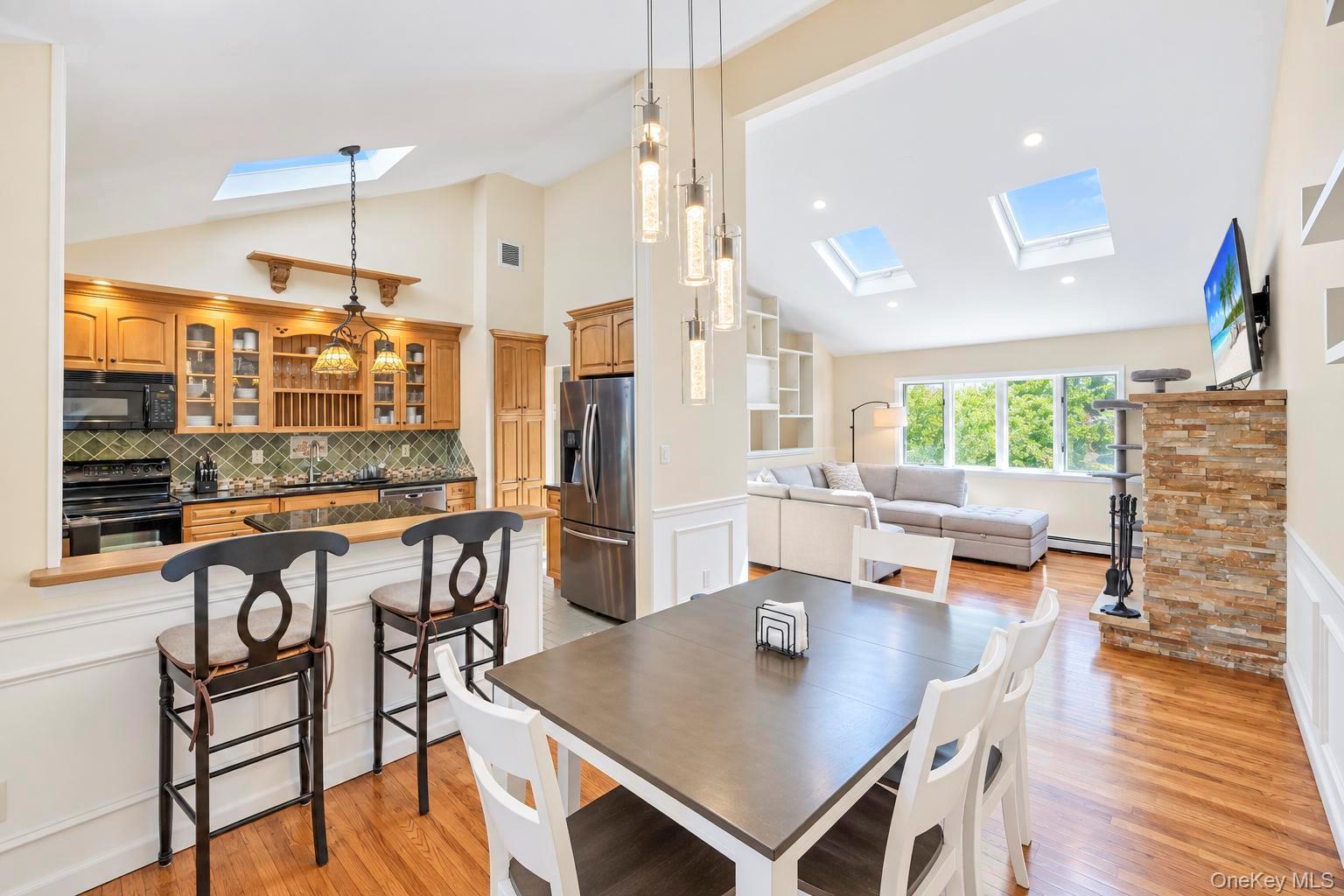 Single Family Ridgewood Avenue  Suffolk County, NY 11738, MLS-1050562-12