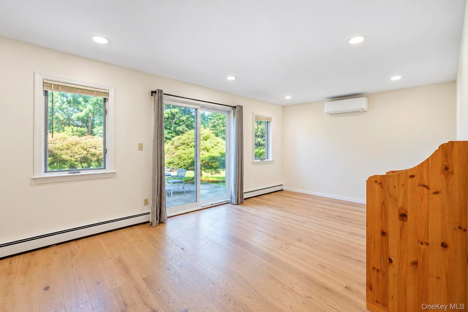 Single Family Ridgewood Avenue  Suffolk County, NY 11738, MLS-1050562-18