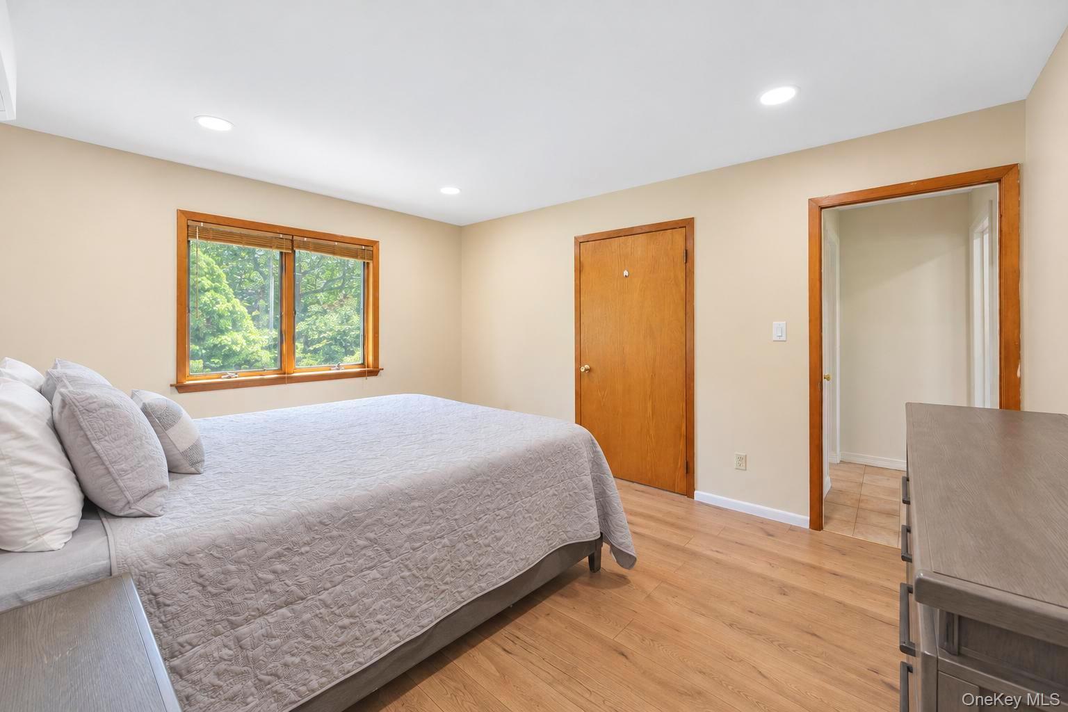 Single Family Ridgewood Avenue  Suffolk County, NY 11738, MLS-1050562-22