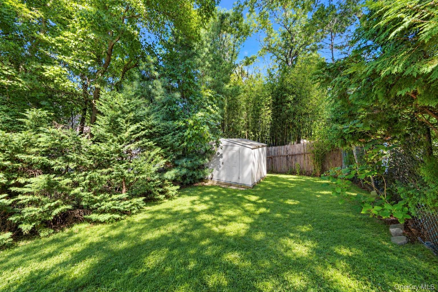 Single Family Ridgewood Avenue  Suffolk County, NY 11738, MLS-1050562-37