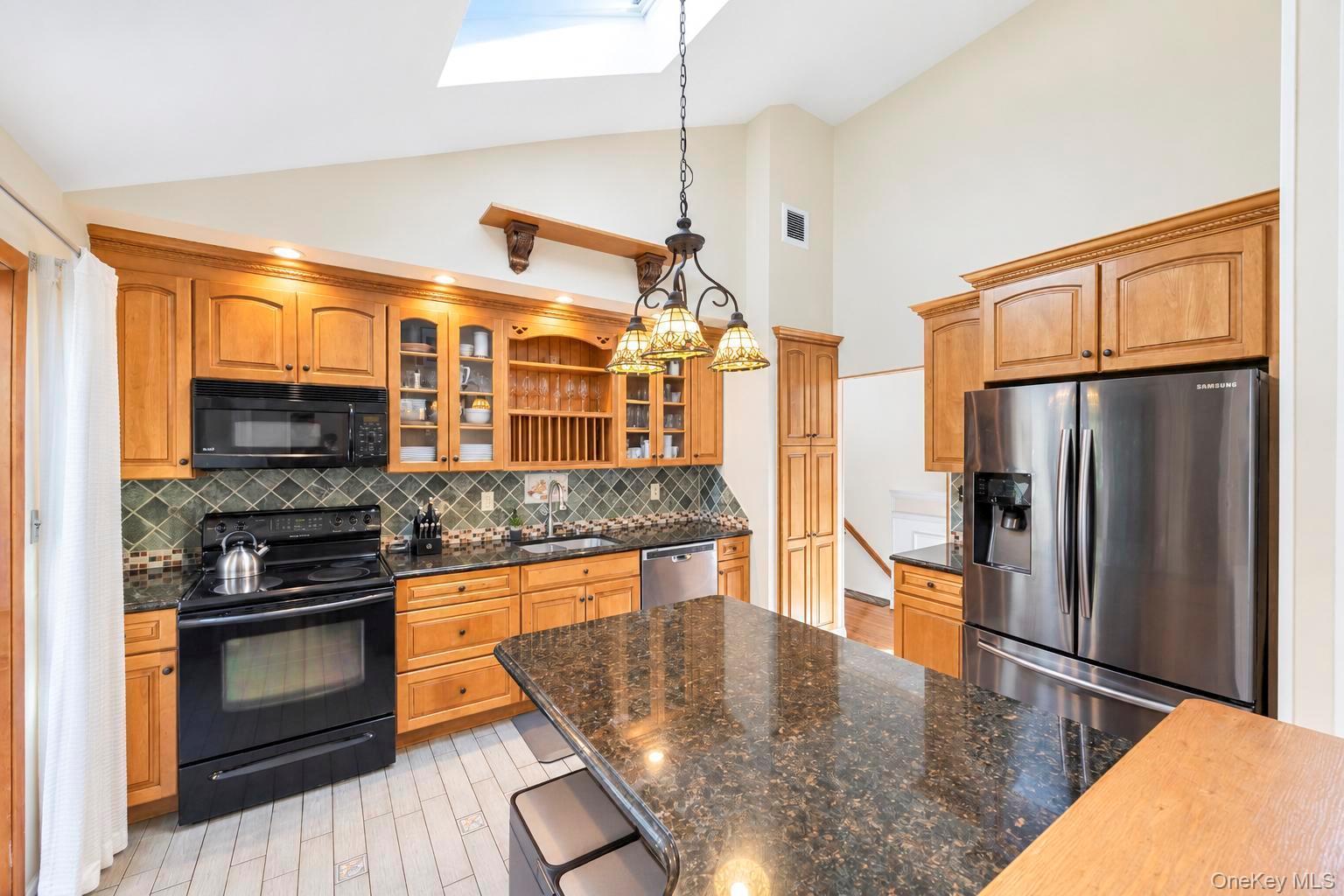 Single Family Ridgewood Avenue  Suffolk County, NY 11738, MLS-1050562-4