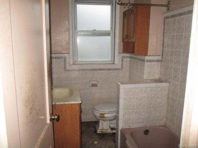 Single Family Marine Street Bronx, NY 10464, MLS-1050575-7