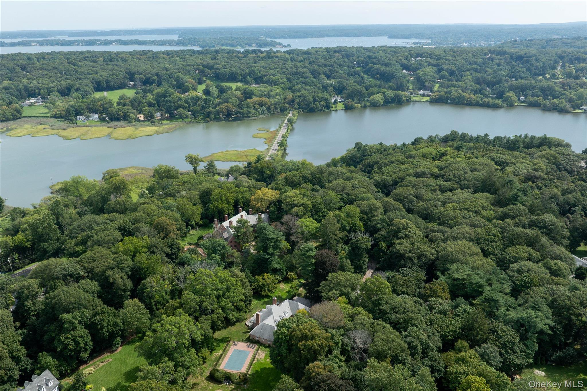 Single Family Feeks Lane  Nassau County, NY 11560, MLS-1050586-21