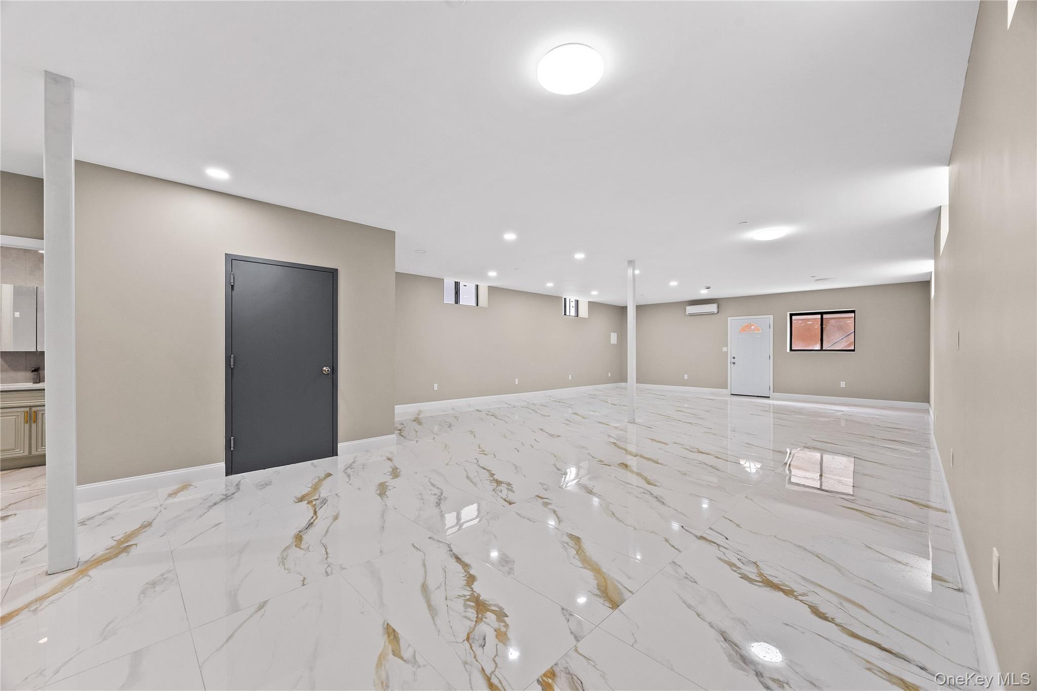 Single Family 189th Street  Queens, NY 11358, MLS-1050596-28