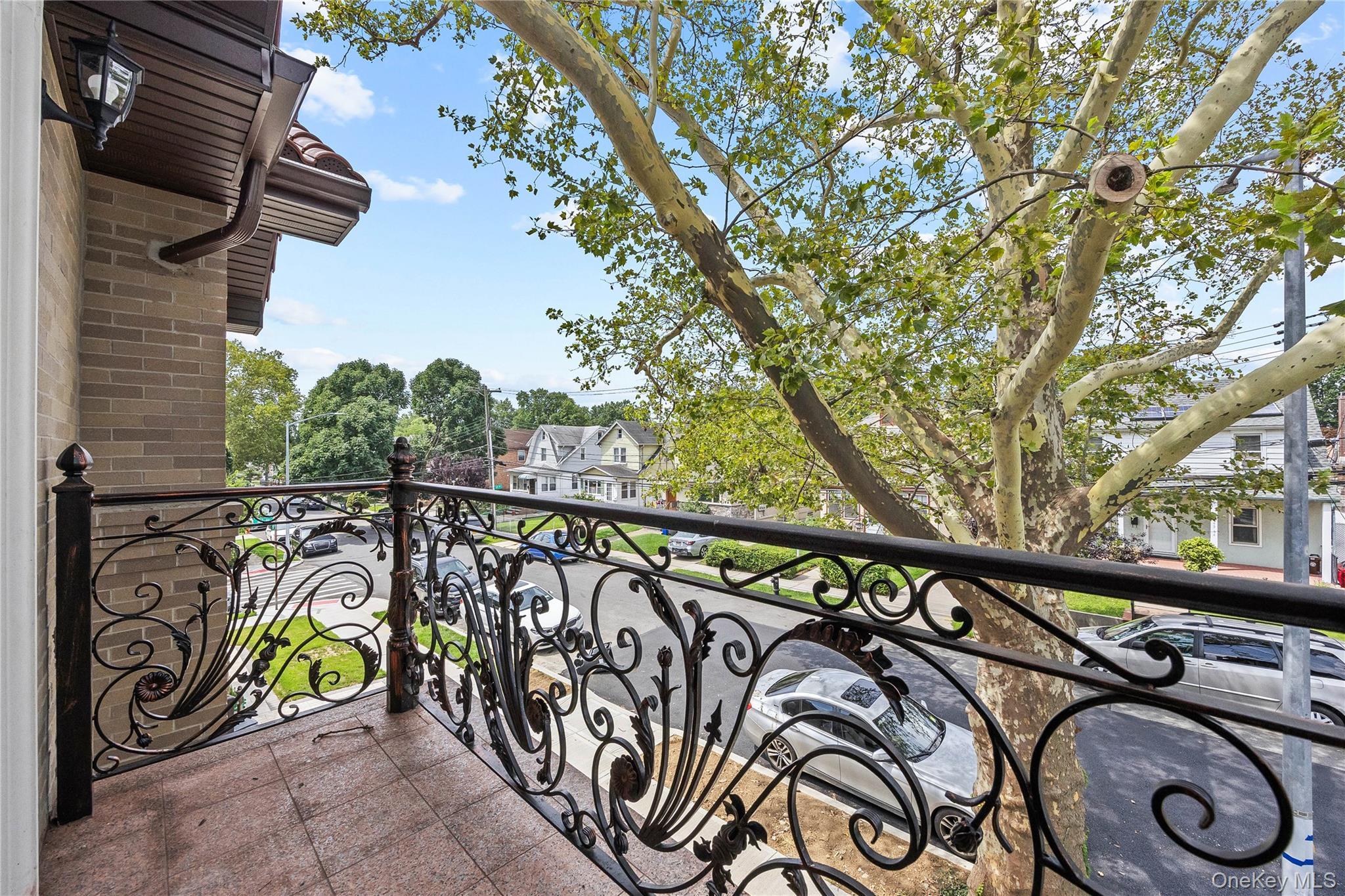 Single Family 189th Street  Queens, NY 11358, MLS-1050596-30