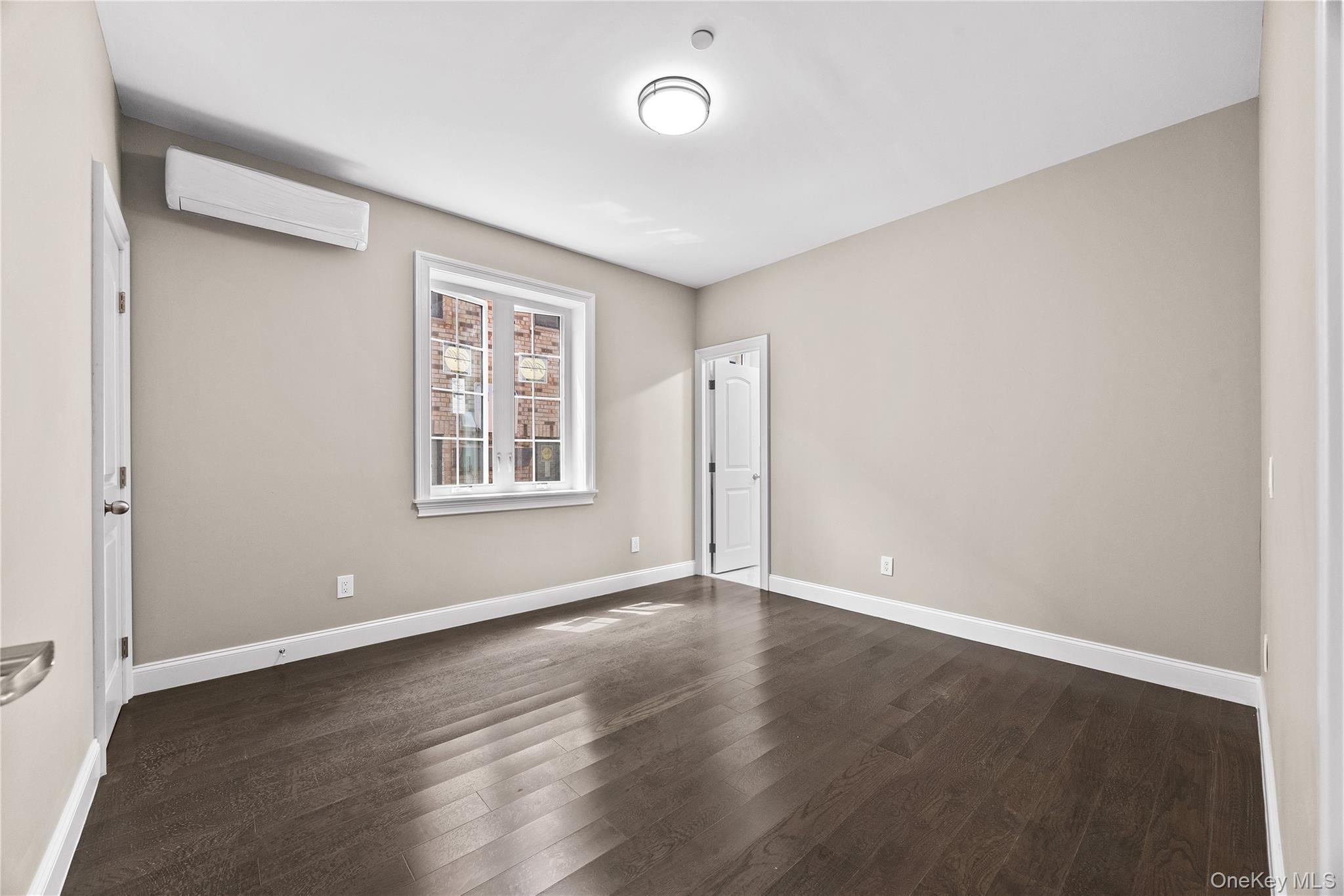 Single Family 189th Street  Queens, NY 11358, MLS-1050596-38