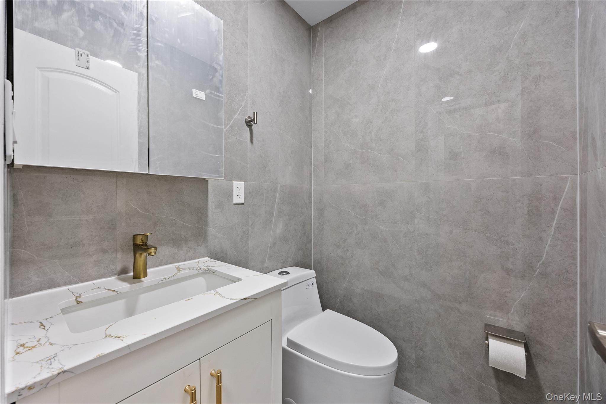 Single Family 189th Street  Queens, NY 11358, MLS-1050596-7