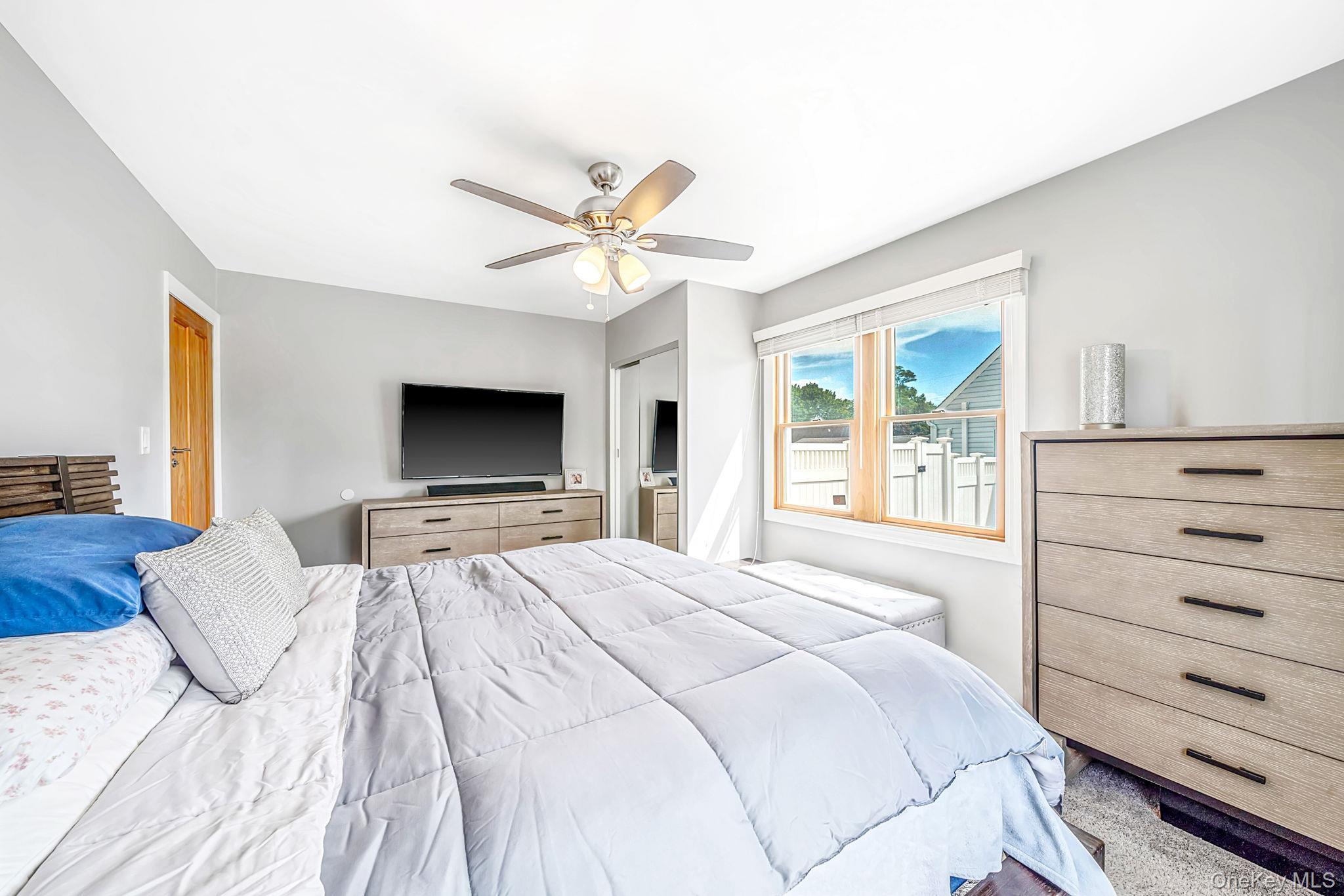 Single Family Secatogue Avenue Suffolk County, NY 11735, MLS-1050619-17