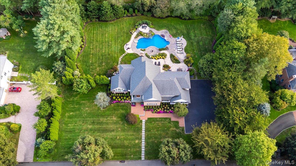 Single Family Landing Court  Suffolk County, NY 11746, MLS-1050631-47