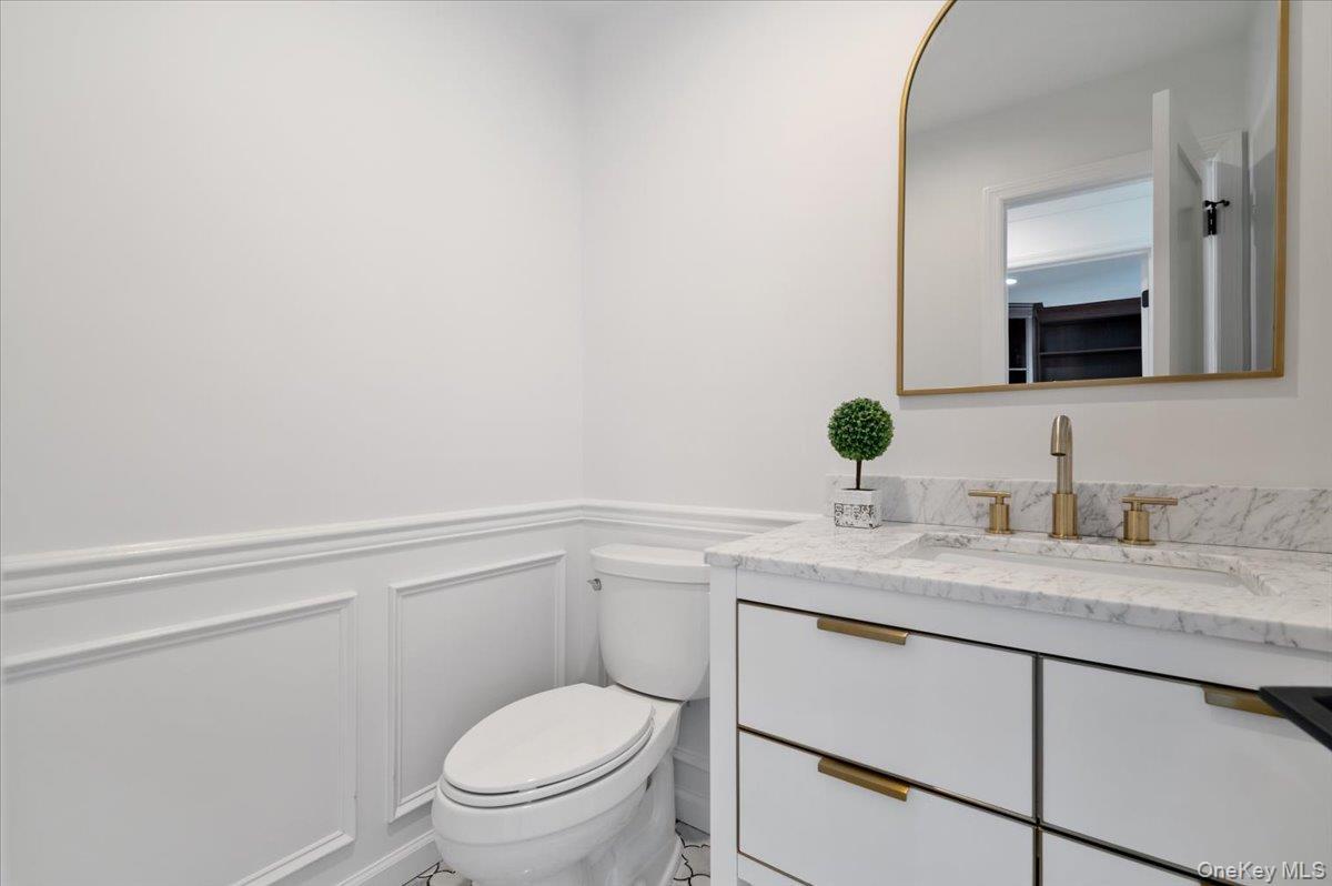 Single Family Landing Court  Suffolk County, NY 11746, MLS-1050631-8