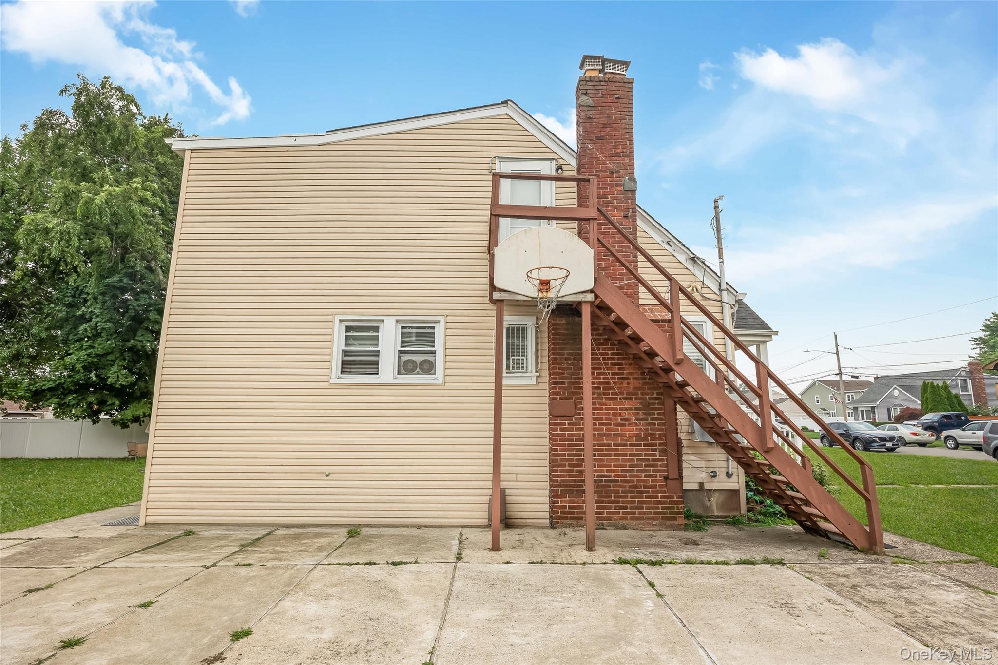 Single Family Cedar Avenue  Suffolk County, NY 11735, MLS-1050640-15