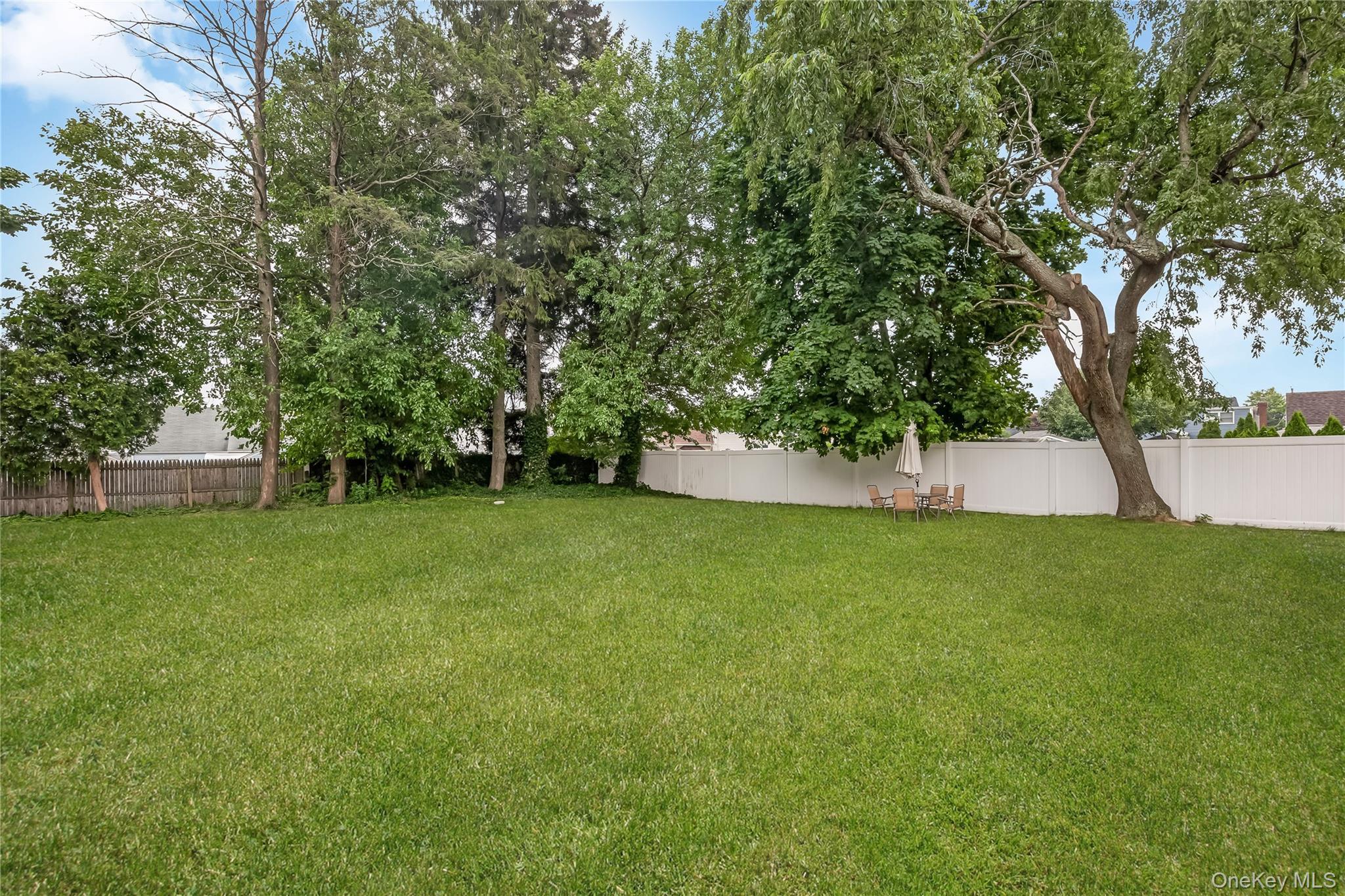 Single Family Cedar Avenue  Suffolk County, NY 11735, MLS-1050640-19