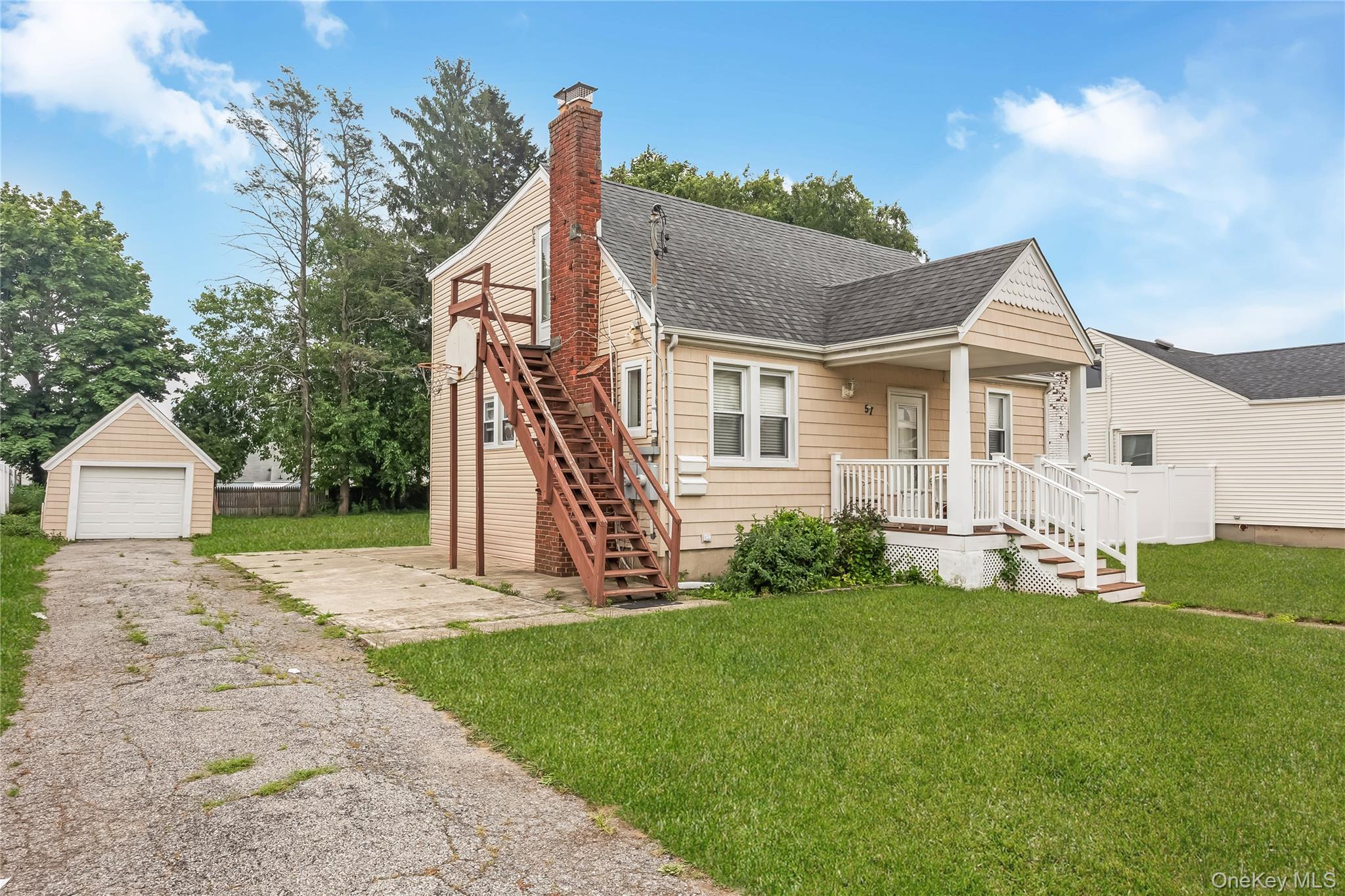Single Family Cedar Avenue  Suffolk County, NY 11735, MLS-1050640-3
