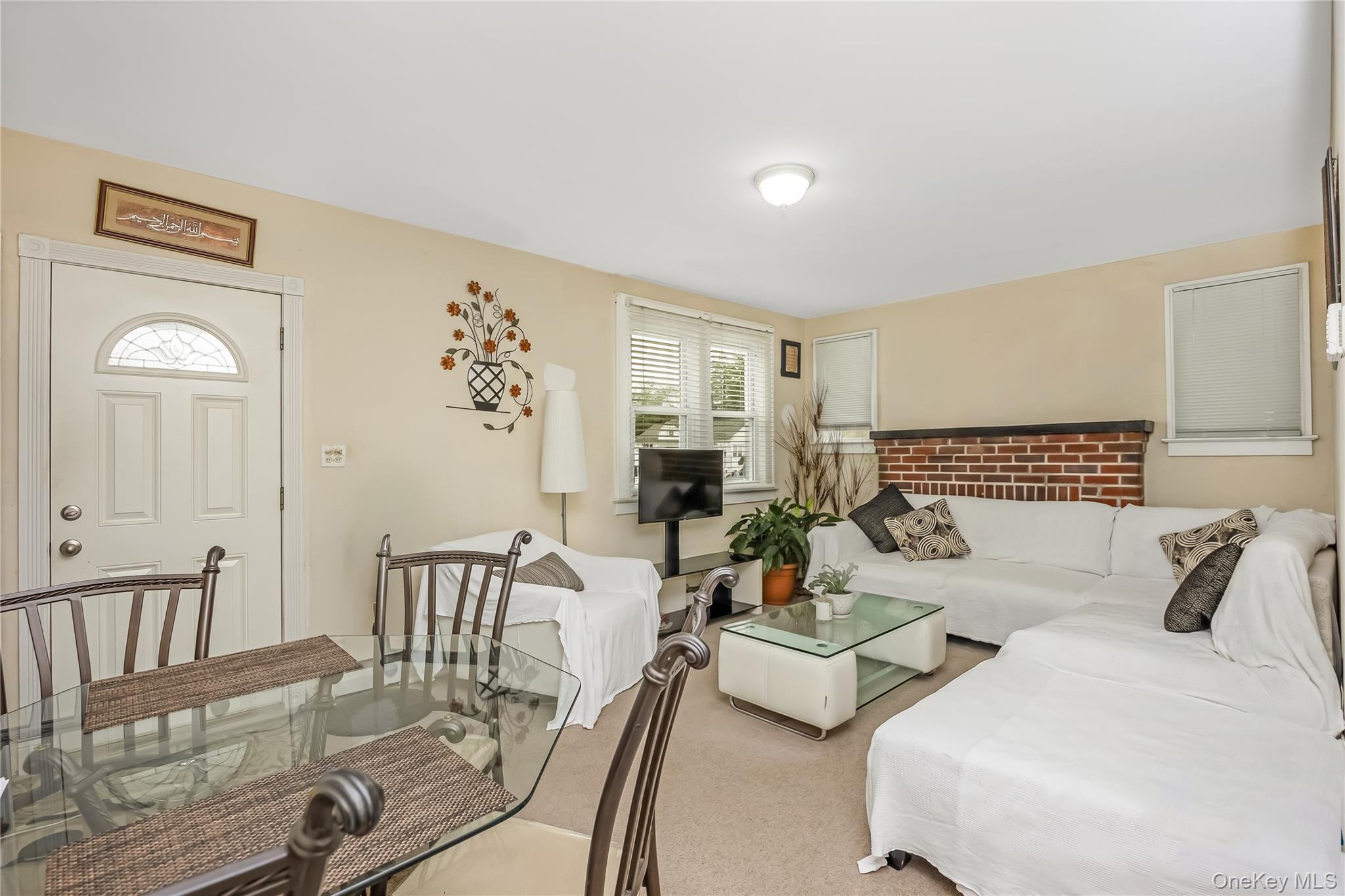 Single Family Cedar Avenue  Suffolk County, NY 11735, MLS-1050640-4