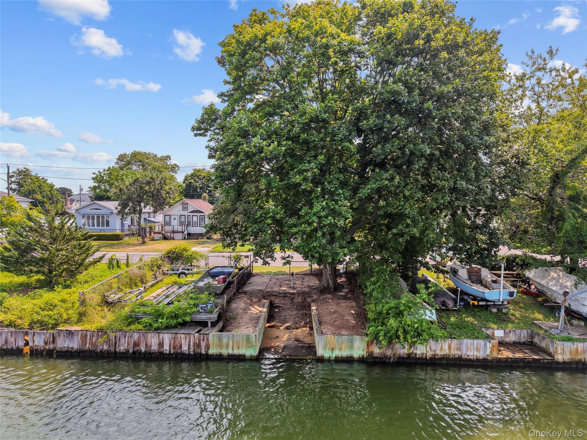 Single Family Wilson Avenue  Suffolk County, NY 11701, MLS-1050666-9