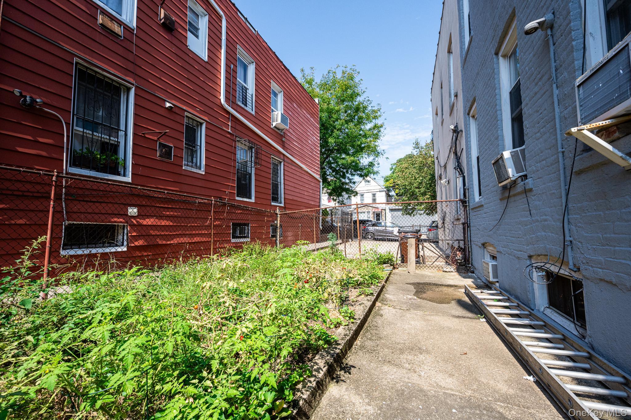 Single Family 111th Street  Queens, NY 11368, MLS-1050695-5