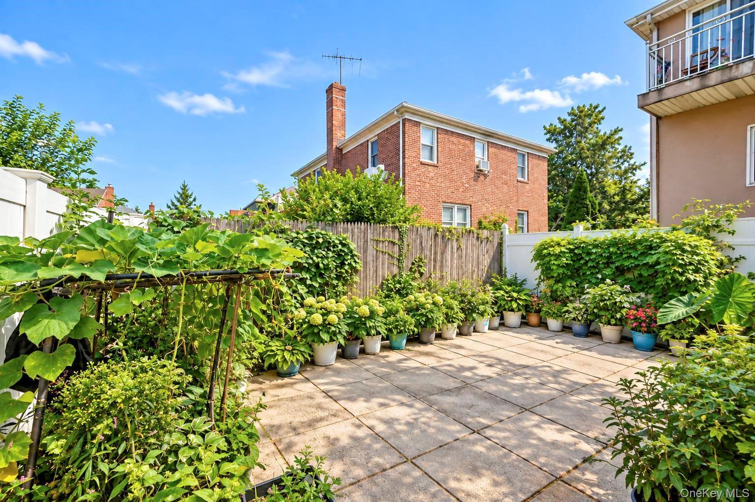 Single Family 84th Avenue Queens, NY 11432, MLS-1050708-10