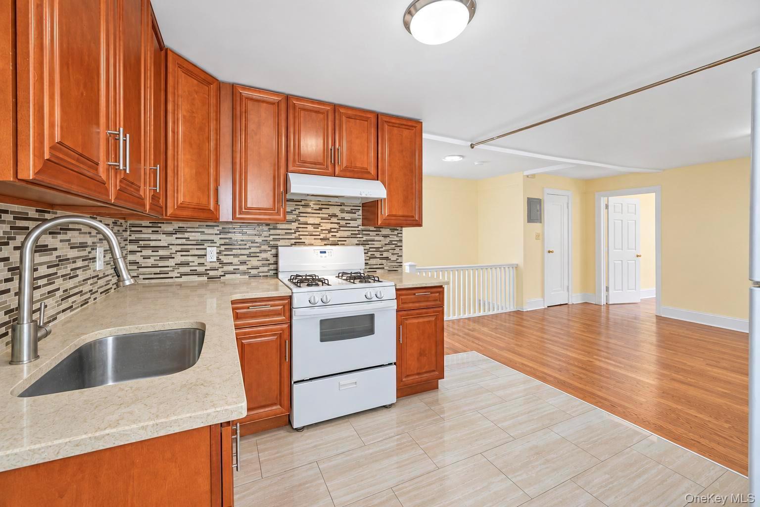 Single Family 84th Avenue Queens, NY 11432, MLS-1050708-18