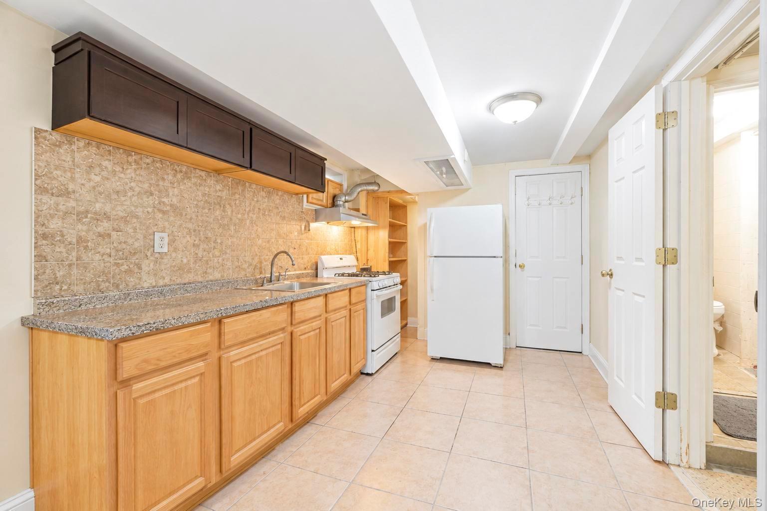 Single Family 84th Avenue Queens, NY 11432, MLS-1050708-28