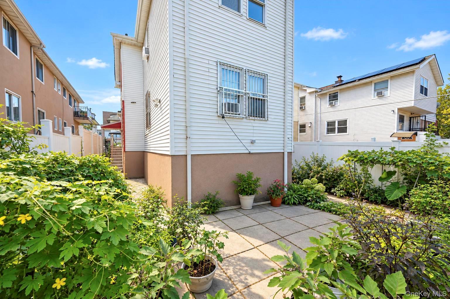 Single Family 84th Avenue Queens, NY 11432, MLS-1050708-8